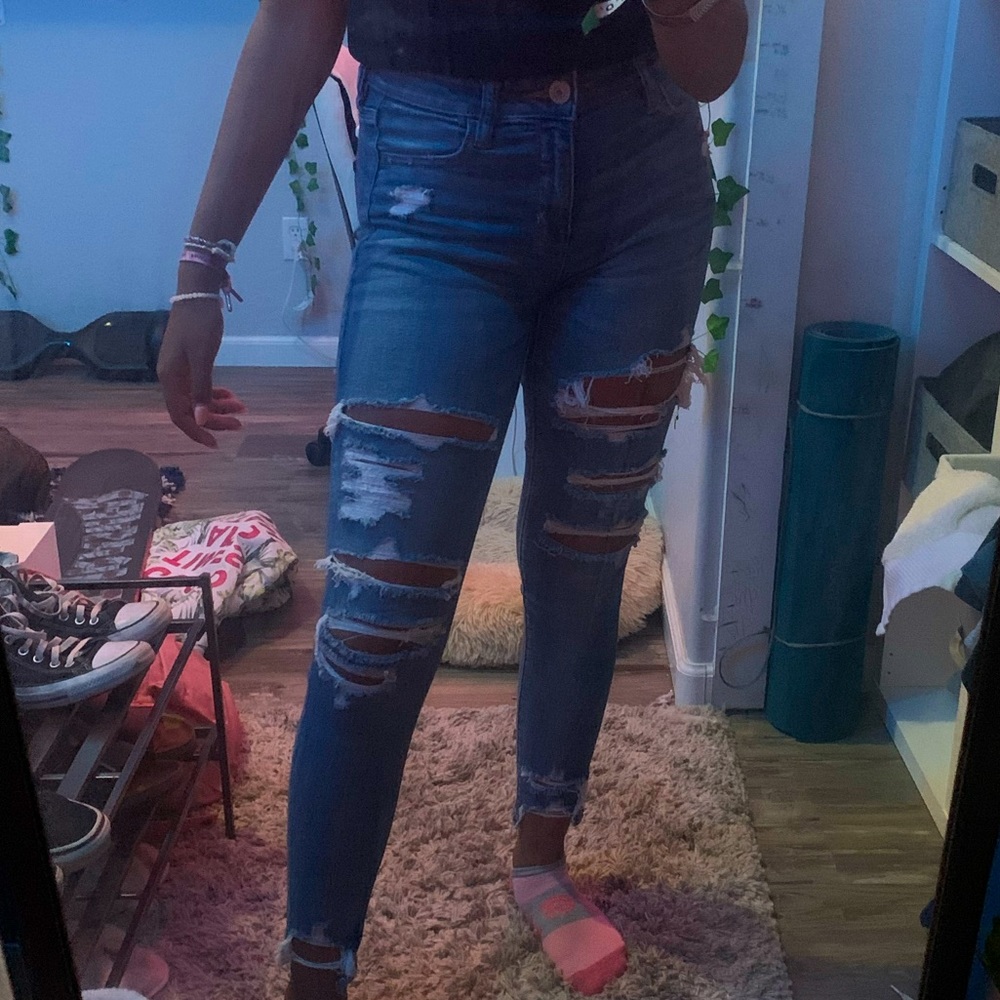 American eagle distressed high rise skinny jeans